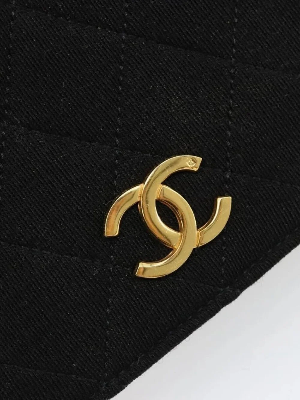CHANEL Matelasse Chain Shoulder Bag Cotton Black Gold CC Auth 184947